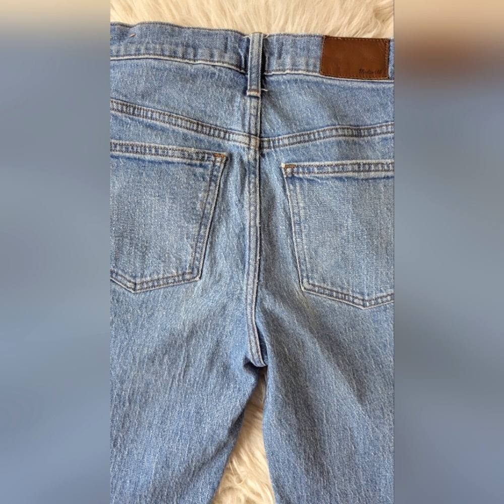 Madewell Medium Wash Raw Hem High Rise Vintage Jean - Picture 5 of 8